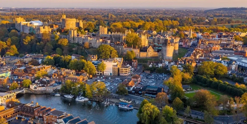 Aerial view of Windsor Castle and town centre — Primokleen carpet cleaning Windsor